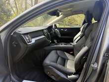 Volvo V60 D3 Momentum Plus
