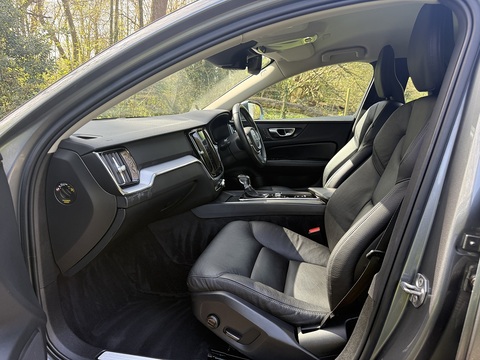 2.0 D3 Momentum Plus Estate 5dr Diesel Auto Euro 6 (s/s) (150 ps)