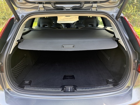 2.0 D3 Momentum Plus Estate 5dr Diesel Auto Euro 6 (s/s) (150 ps)