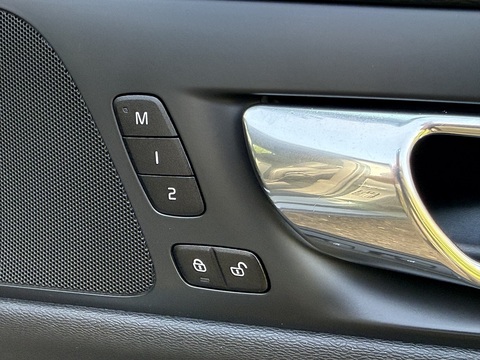 2.0 D3 Momentum Plus Estate 5dr Diesel Auto Euro 6 (s/s) (150 ps)