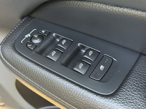 2.0 D3 Momentum Plus Estate 5dr Diesel Auto Euro 6 (s/s) (150 ps)