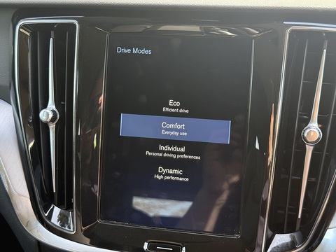 2.0 D3 Momentum Plus Estate 5dr Diesel Auto Euro 6 (s/s) (150 ps)