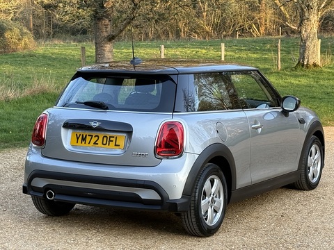 1.5 Cooper Classic Hatchback 3dr Petrol Steptronic Euro 6 (s/s) (136 ps)