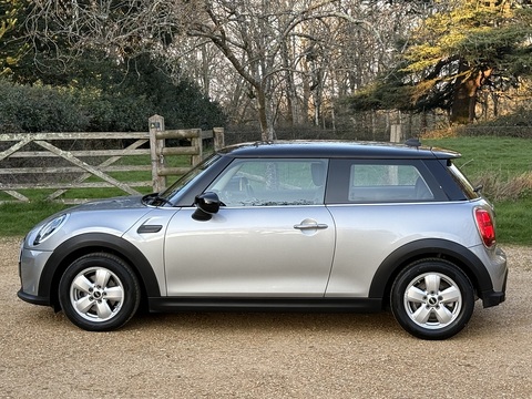 1.5 Cooper Classic Hatchback 3dr Petrol Steptronic Euro 6 (s/s) (136 ps)