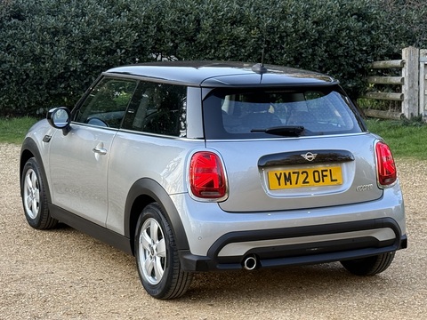 1.5 Cooper Classic Hatchback 3dr Petrol Steptronic Euro 6 (s/s) (136 ps)