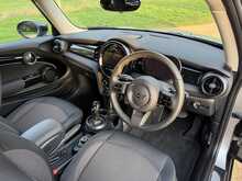 MINI Hatch Cooper Classic