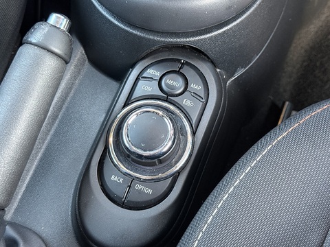1.5 Cooper Classic Hatchback 3dr Petrol Steptronic Euro 6 (s/s) (136 ps)