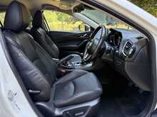 Mazda Mazda3 SKYACTIV-G Sport Nav