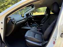 Mazda Mazda3 SKYACTIV-G Sport Nav