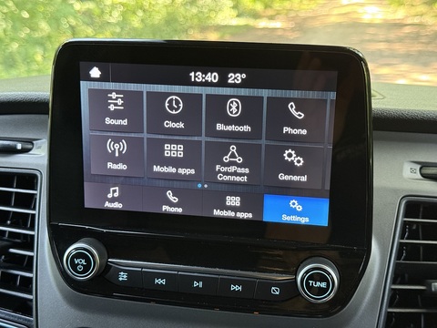 2.0 320 EcoBlue Trend Kombi Double Cab 5dr Diesel Manual L2 H1 Euro 6 (s/s) (130 ps)