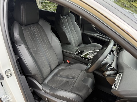 2.0 BlueHDi GT SUV 5dr Diesel EAT Euro 6 (s/s) (180 ps)