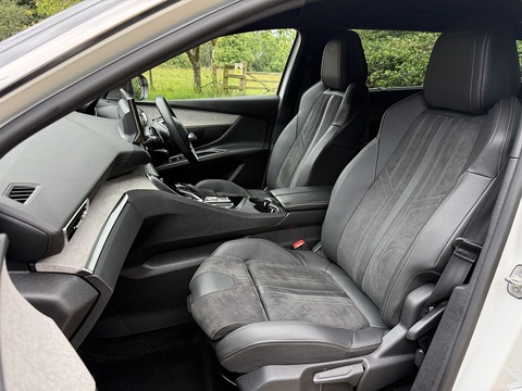 2.0 BlueHDi GT SUV 5dr Diesel EAT Euro 6 (s/s) (180 ps)