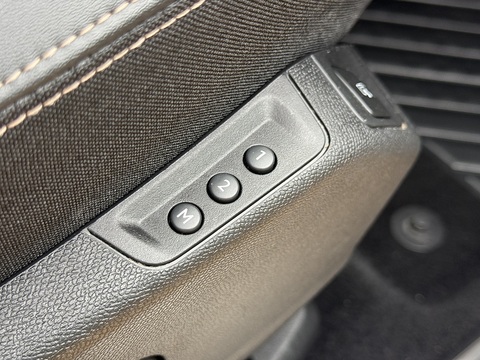 2.0 BlueHDi GT SUV 5dr Diesel EAT Euro 6 (s/s) (180 ps)