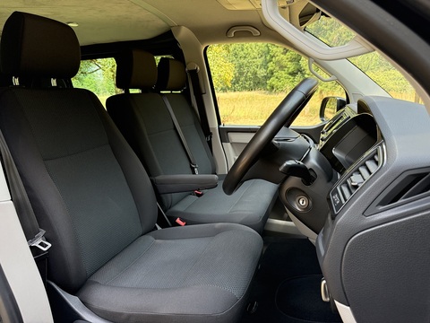 2.0 TDI T32 BlueMotion Tech Highline Kombi Double Cab 5dr Diesel DSG FWD SWB Euro 6 (s/s) (150 ps)