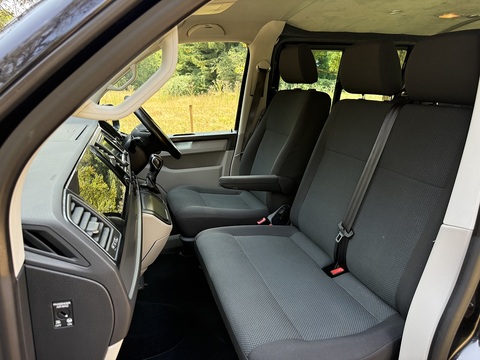 2.0 TDI T32 BlueMotion Tech Highline Kombi Double Cab 5dr Diesel DSG FWD SWB Euro 6 (s/s) (150 ps)