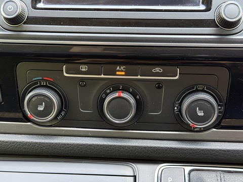 2.0 TDI T32 BlueMotion Tech Highline Kombi Double Cab 5dr Diesel DSG FWD SWB Euro 6 (s/s) (150 ps)