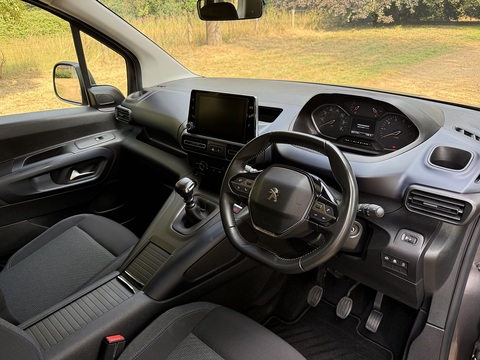 1.5 BlueHDi Allure Long MPV 5dr Diesel Manual Euro 6 (s/s) (130 ps)