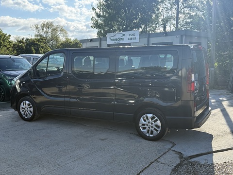 2.0 dCi ENERGY 30 Sport Nav Minibus Double Cab 5dr Diesel Manual LWB Euro 6 (s/s) (9 Seat) (120 ps)