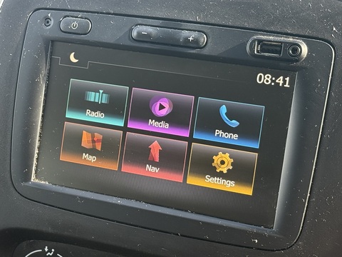 2.0 dCi ENERGY 30 Sport Nav Minibus Double Cab 5dr Diesel Manual LWB Euro 6 (s/s) (9 Seat) (120 ps)