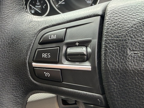 2.0 520d SE Saloon 4dr Diesel Manual Euro 5 (184 ps)