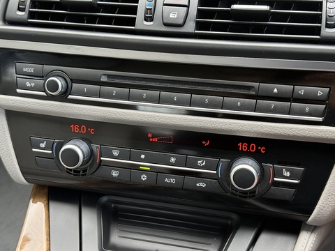 2.0 520d SE Saloon 4dr Diesel Manual Euro 5 (184 ps)