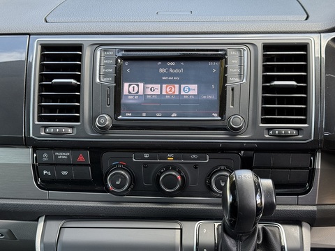 T32 Tdi Kombi Highline Bmt 2.0 4dr Kombi Van Automatic Diesel