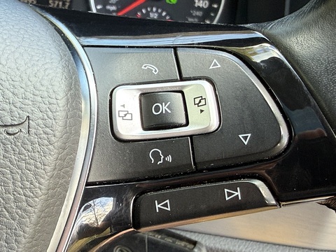 T32 Tdi Kombi Highline Bmt 2.0 4dr Kombi Van Automatic Diesel