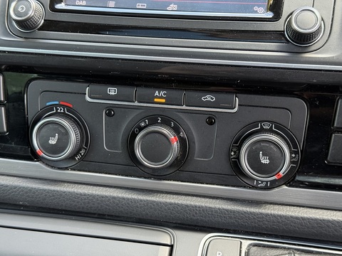T32 Tdi Kombi Highline Bmt 2.0 4dr Kombi Van Automatic Diesel