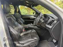 Volvo XC90 B5 MHEV R-Design