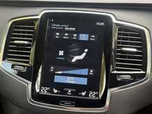 Volvo XC90 B5 MHEV R-Design