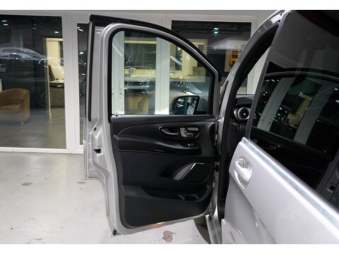 Mercedes-Benz V 220 D Amg Line L 2.2 5dr Mpv Automatic Diesel