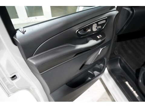 Mercedes-Benz V 220 D Amg Line L 2.2 5dr Mpv Automatic Diesel