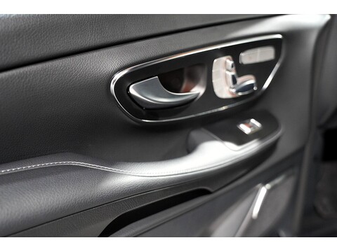 Mercedes-Benz V 220 D Amg Line L 2.2 5dr Mpv Automatic Diesel