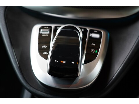 Mercedes-Benz V 220 D Amg Line L 2.2 5dr Mpv Automatic Diesel