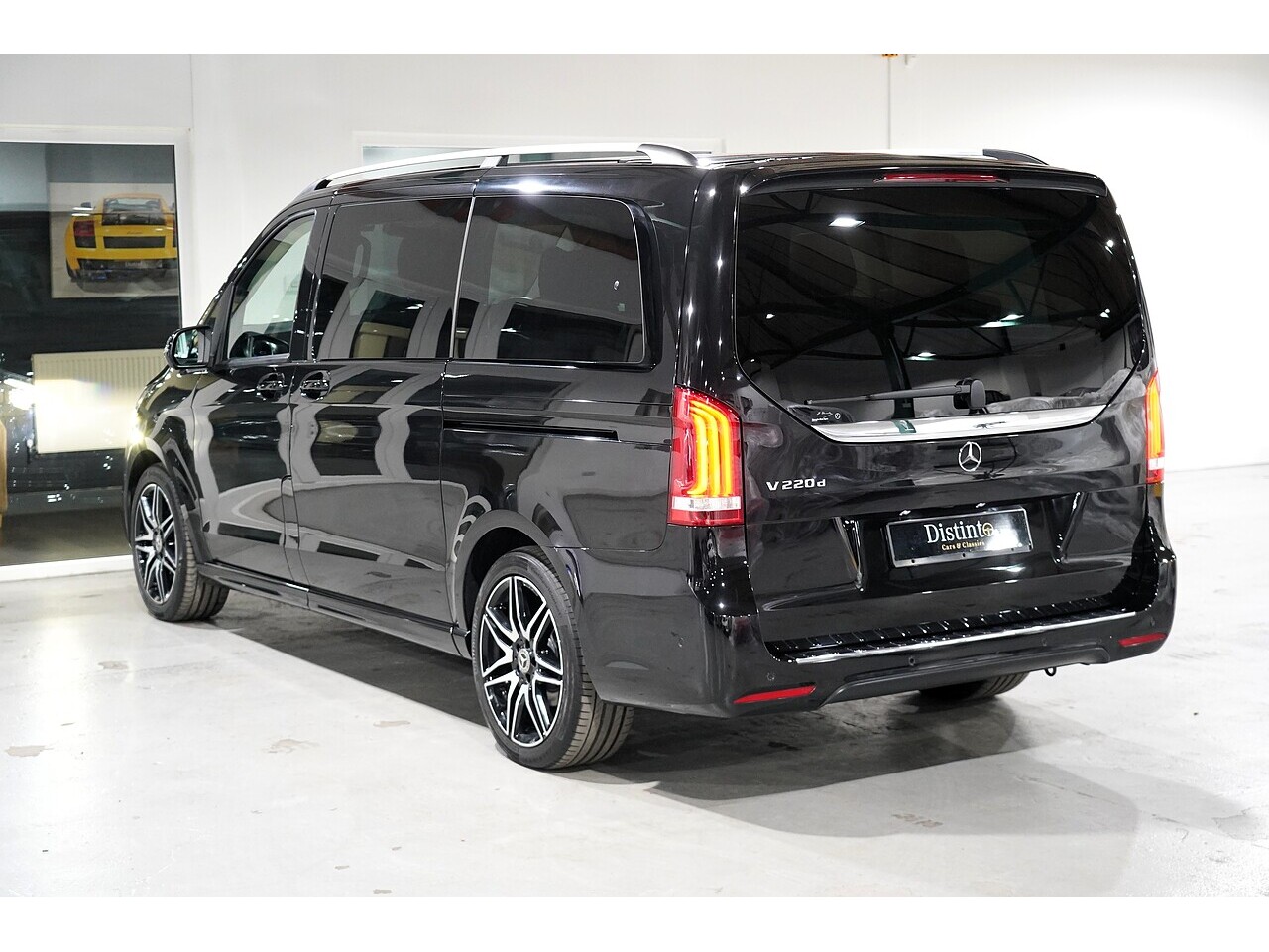 Mercedes-Benz V 220 D Amg Line L 2.2 5dr Mpv Automatic Diesel