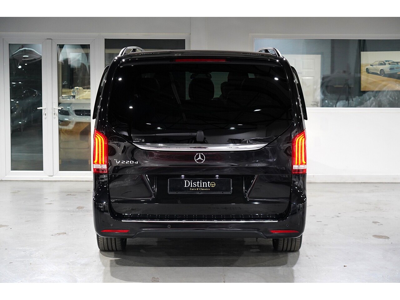 Mercedes-Benz V 220 D Amg Line L 2.2 5dr Mpv Automatic Diesel
