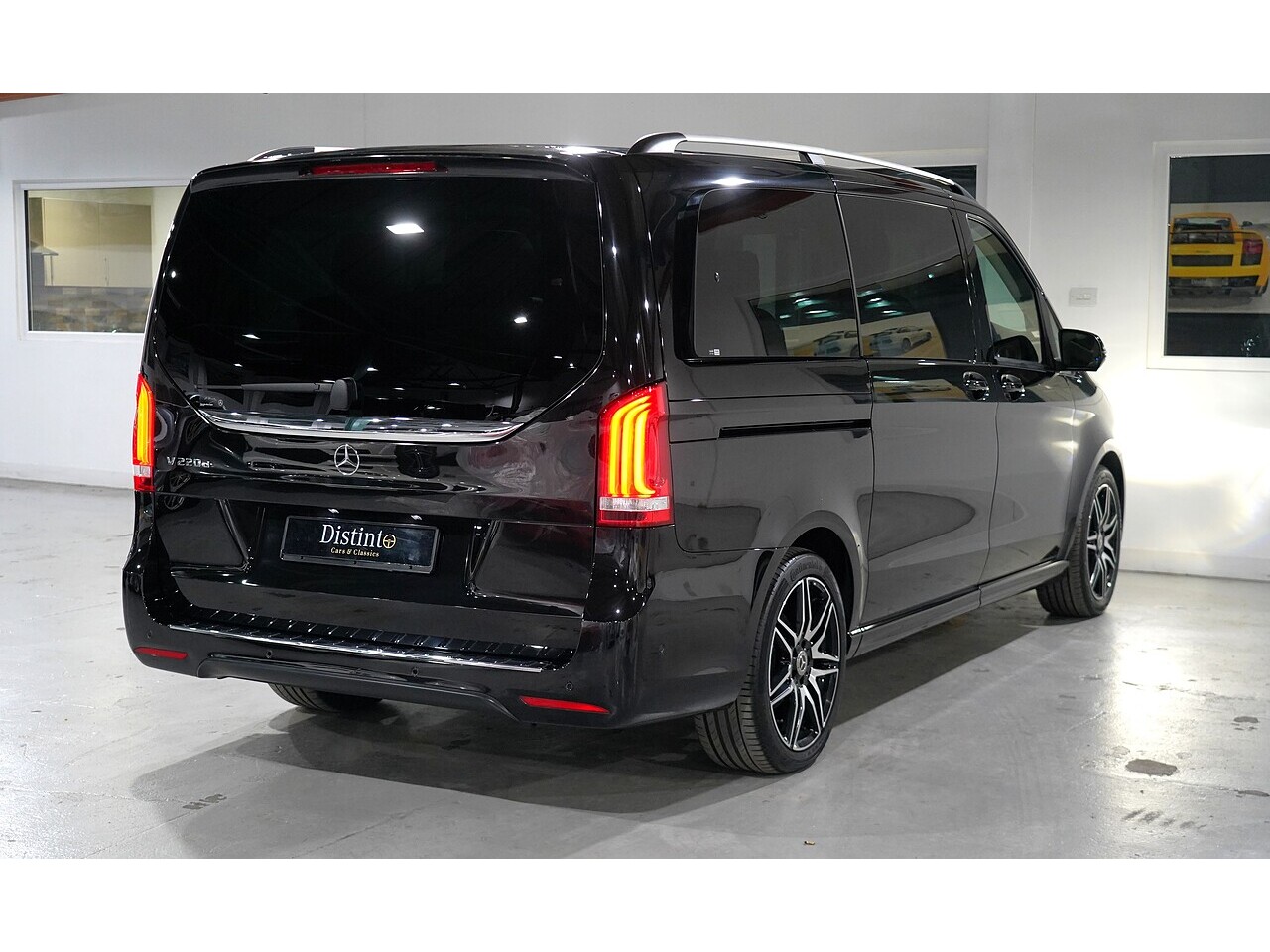 Mercedes-Benz V 220 D Amg Line L 2.2 5dr Mpv Automatic Diesel