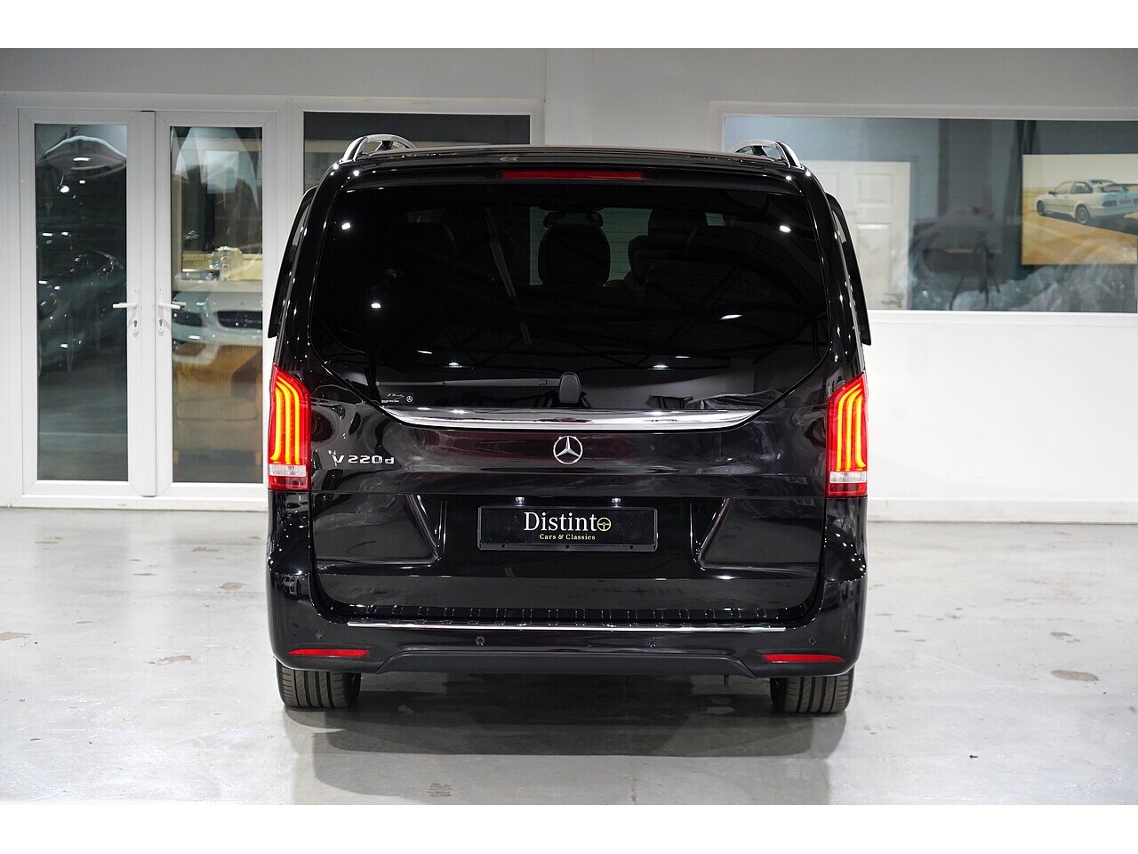 Mercedes-Benz V 220 D Amg Line L 2.2 5dr Mpv Automatic Diesel