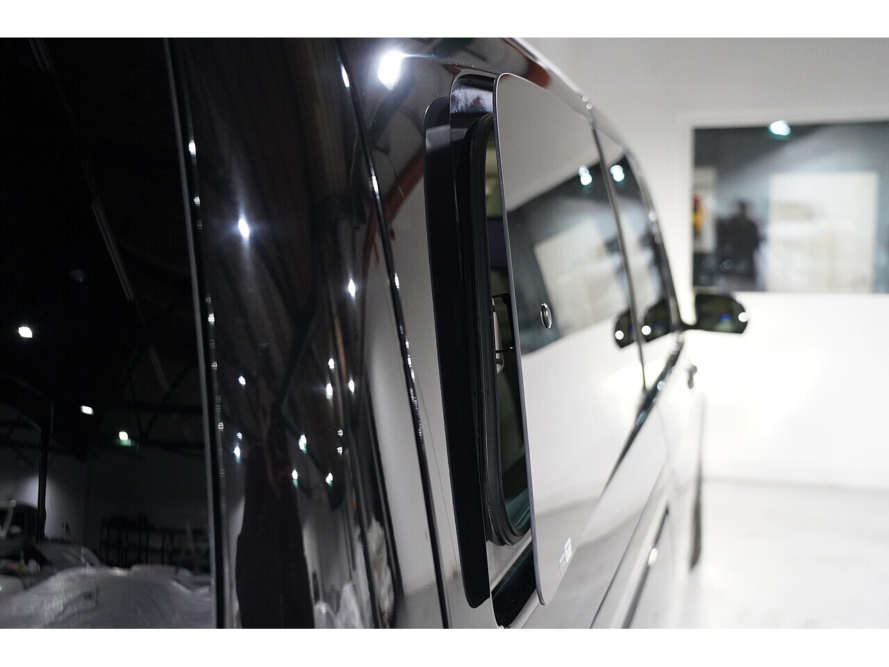 Mercedes-Benz V 220 D Amg Line L 2.2 5dr Mpv Automatic Diesel