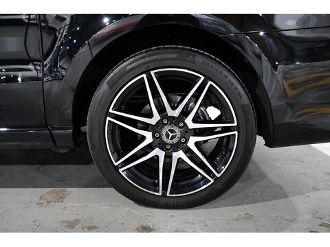 Mercedes-Benz V 220 D Amg Line L 2.2 5dr Mpv Automatic Diesel