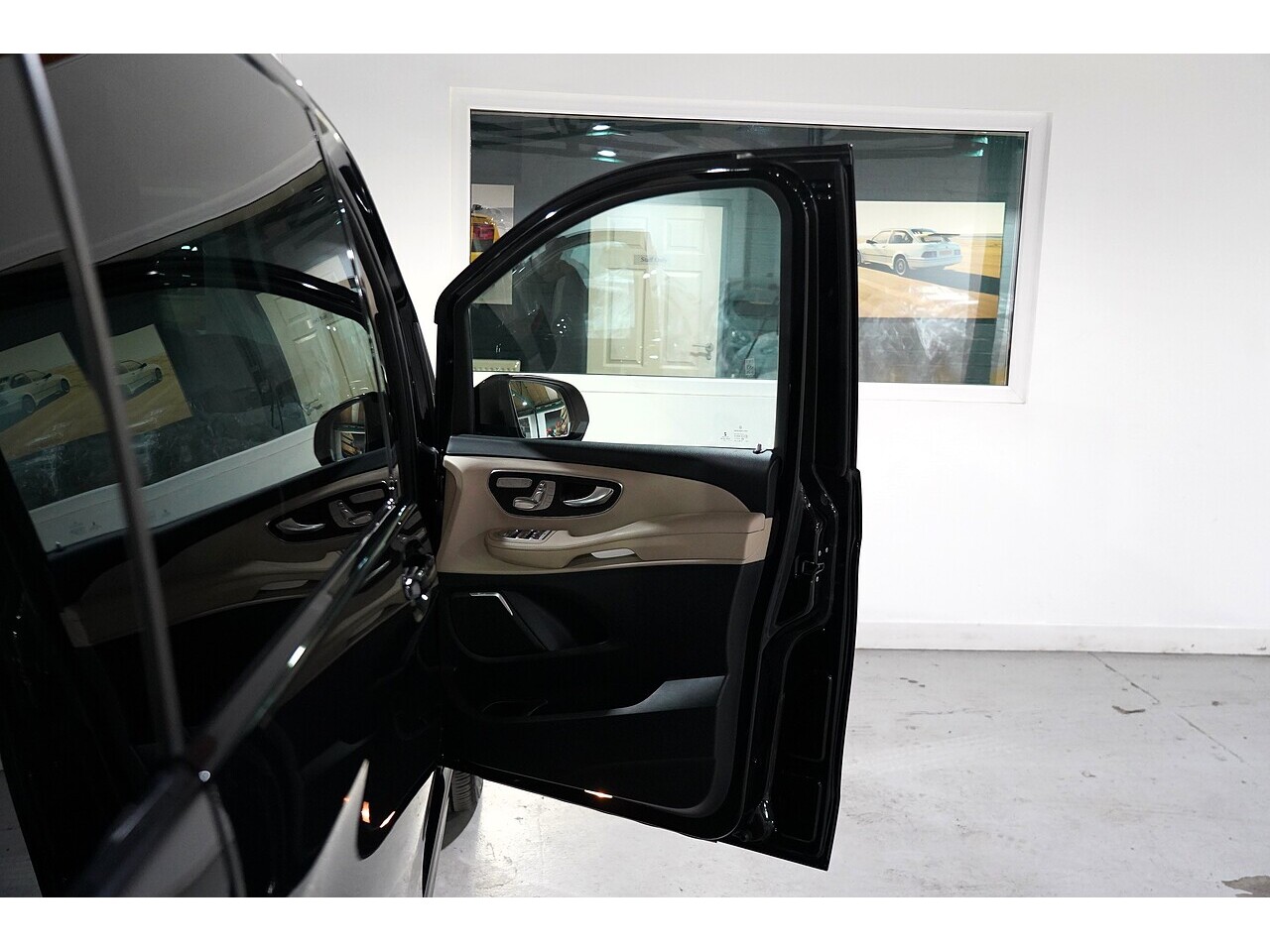 Mercedes-Benz V 220 D Amg Line L 2.2 5dr Mpv Automatic Diesel