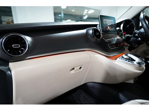 Mercedes-Benz V 220 D Amg Line L 2.2 5dr Mpv Automatic Diesel