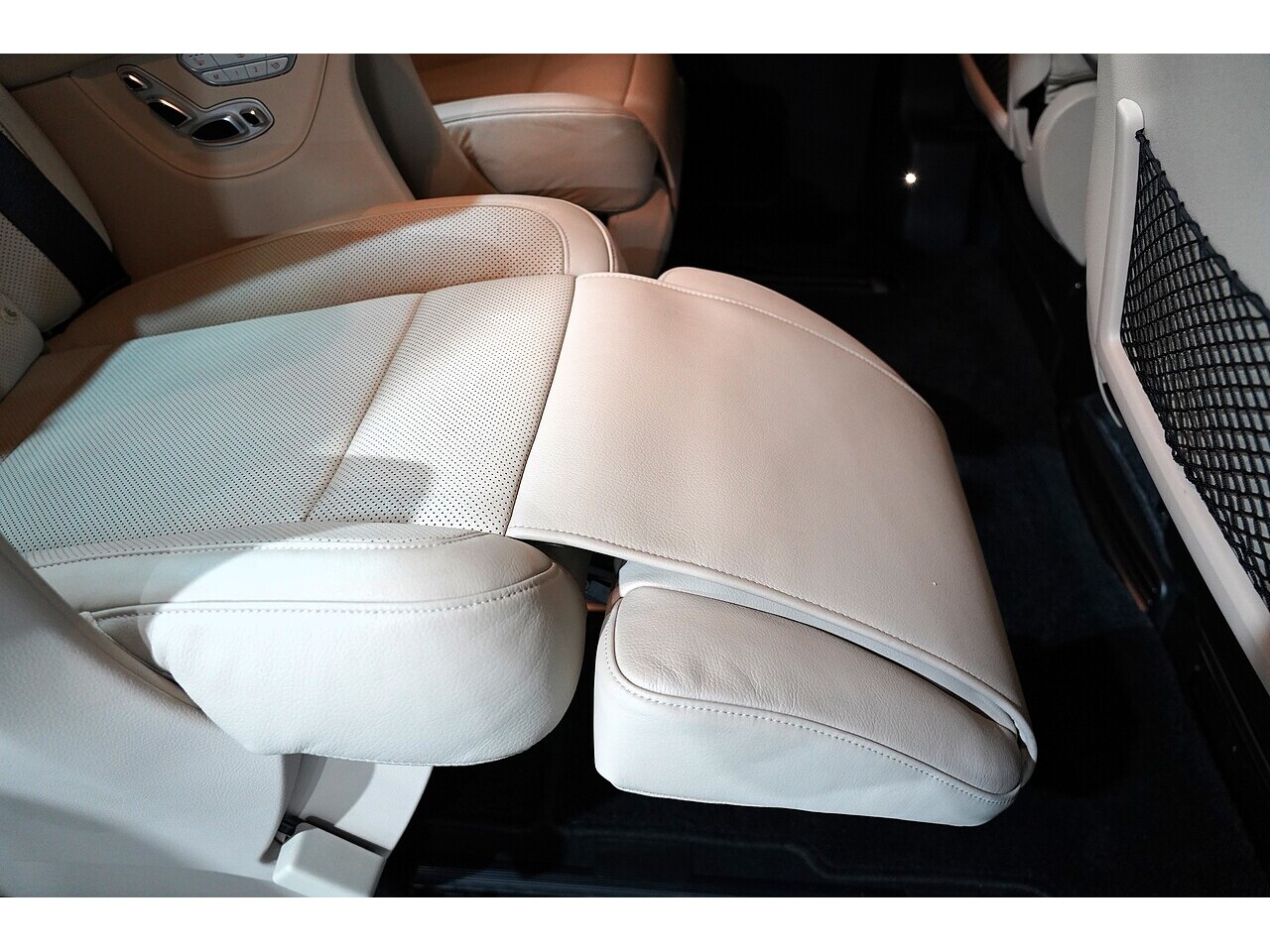 Mercedes-Benz V 220 D Amg Line L 2.2 5dr Mpv Automatic Diesel