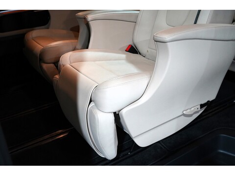 Mercedes-Benz V 220 D Amg Line L 2.2 5dr Mpv Automatic Diesel