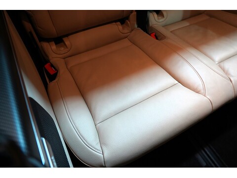 Mercedes-Benz V 220 D Amg Line L 2.2 5dr Mpv Automatic Diesel