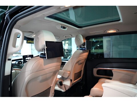 Mercedes-Benz V 220 D Amg Line L 2.2 5dr Mpv Automatic Diesel