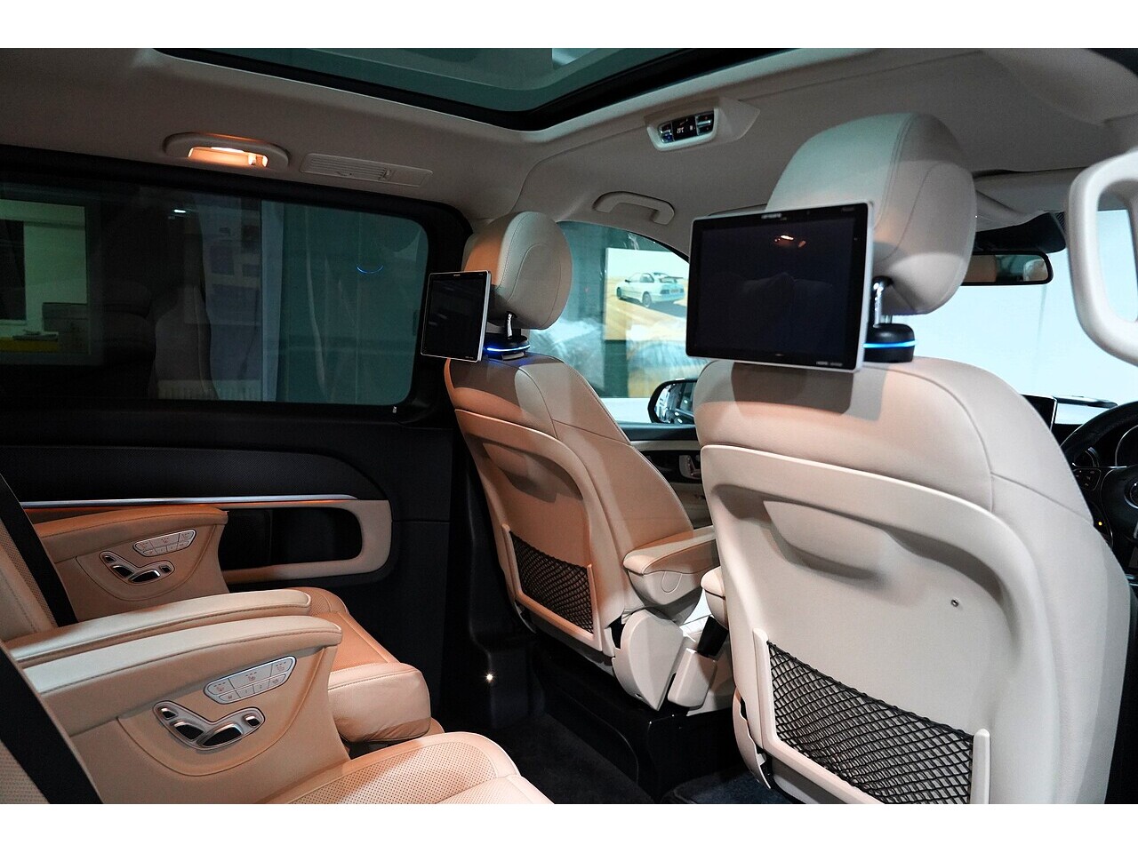 Mercedes-Benz V 220 D Amg Line L 2.2 5dr Mpv Automatic Diesel