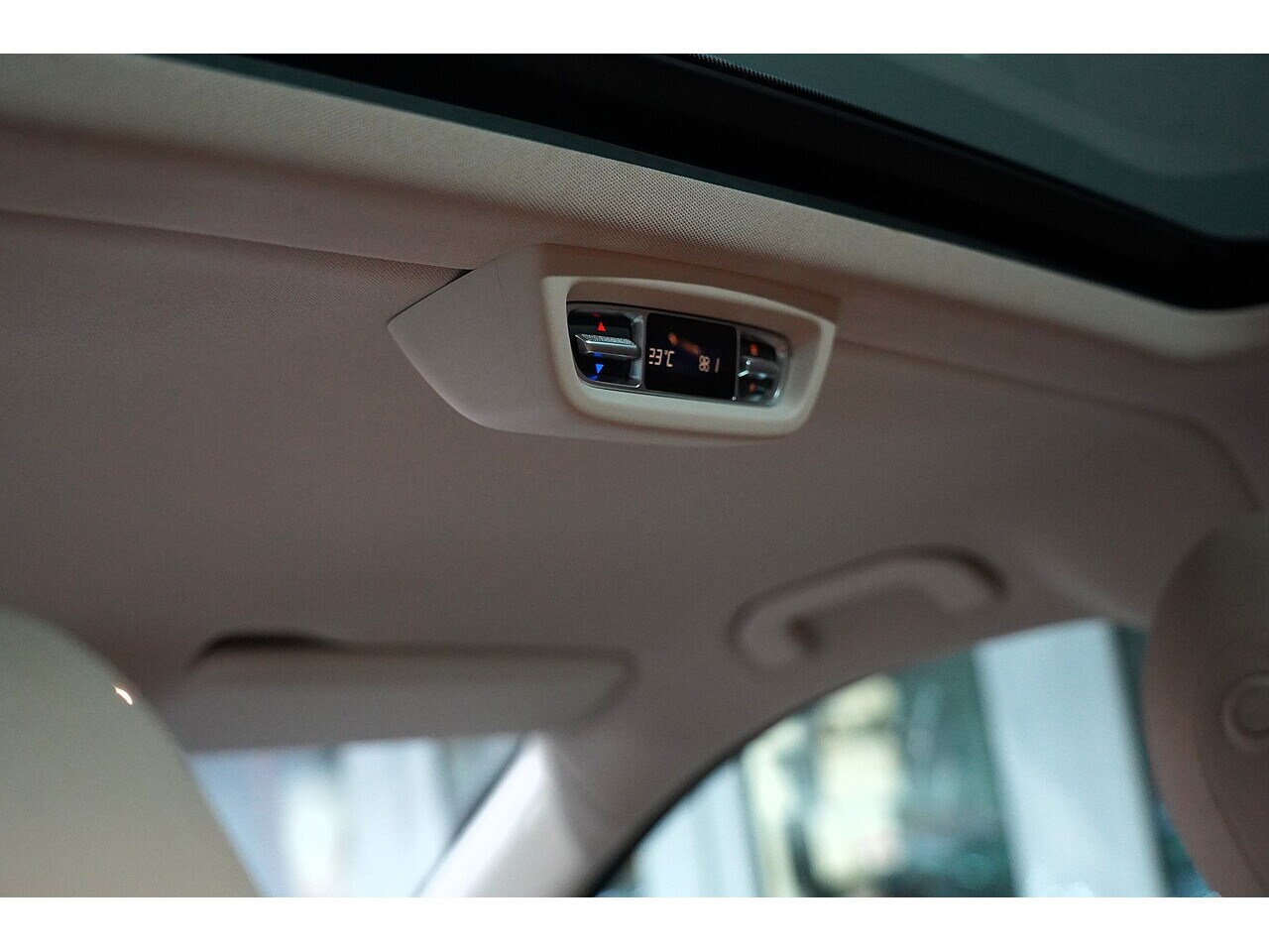 Mercedes-Benz V 220 D Amg Line L 2.2 5dr Mpv Automatic Diesel