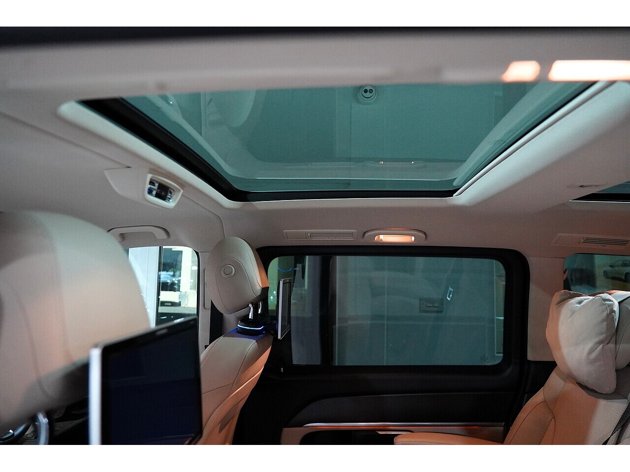 Mercedes-Benz V 220 D Amg Line L 2.2 5dr Mpv Automatic Diesel