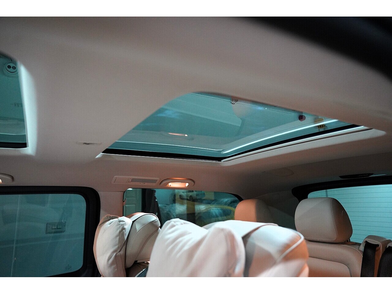 Mercedes-Benz V 220 D Amg Line L 2.2 5dr Mpv Automatic Diesel